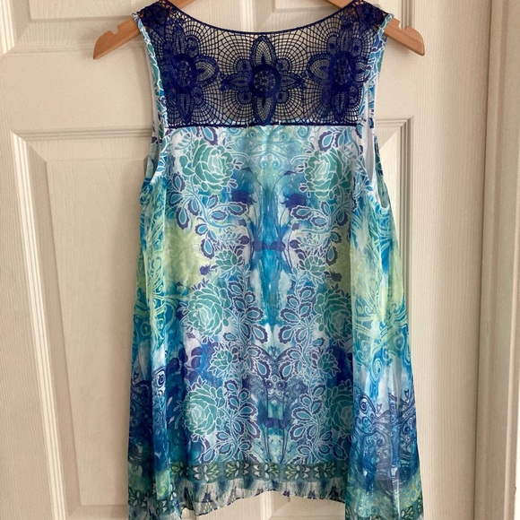 Flowy Summer Top Size M - Picture 4 of 4